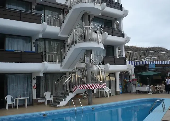 Miriam Hotel *